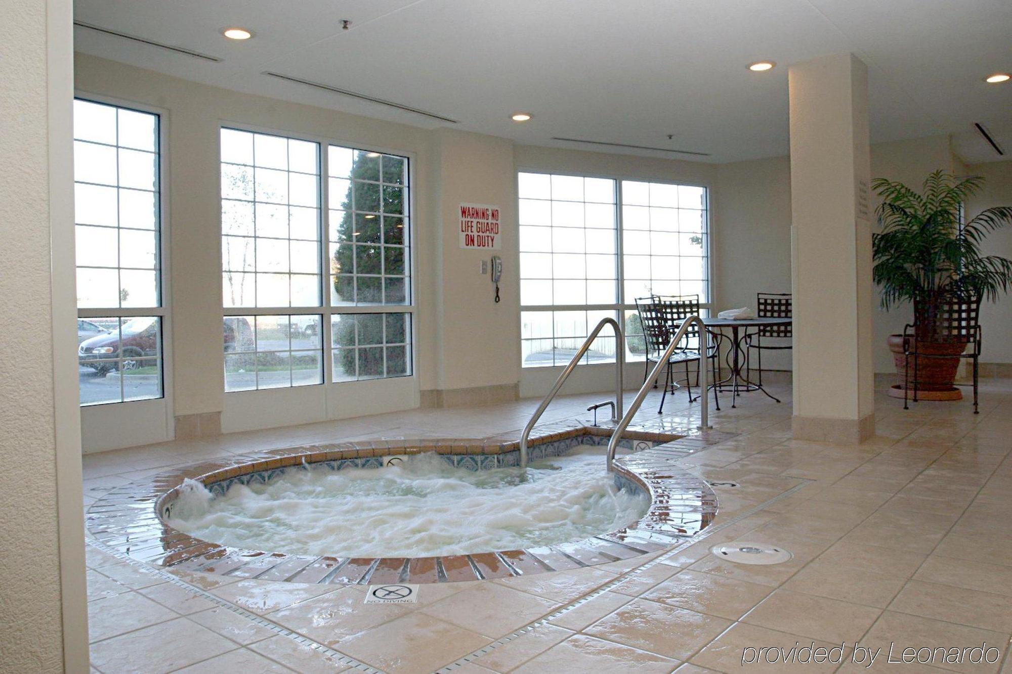 Candlewood Suites Indianapolis Northeast By Ihg Indianápolis Exterior foto
